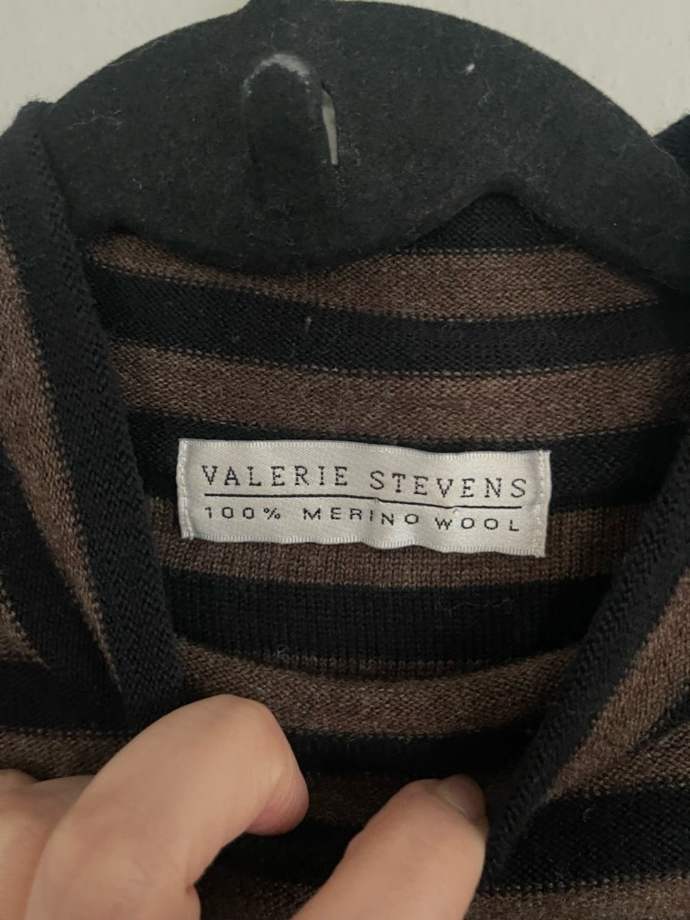 Valerie Stevens 100% merino wool women top medium - Picture 2 of 4